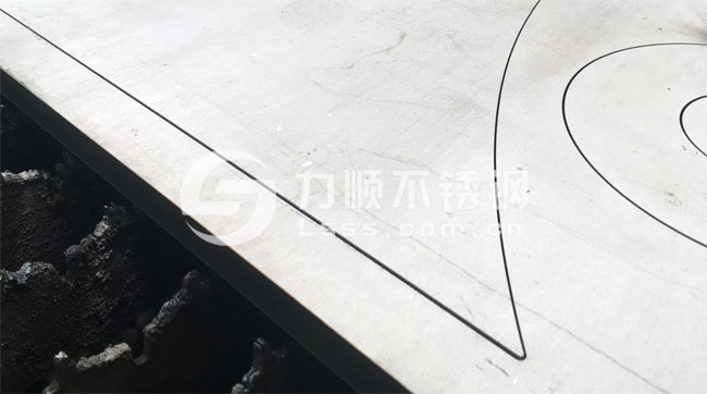 力順不銹鋼:激光切割厚板成品，受客戶好評(píng)